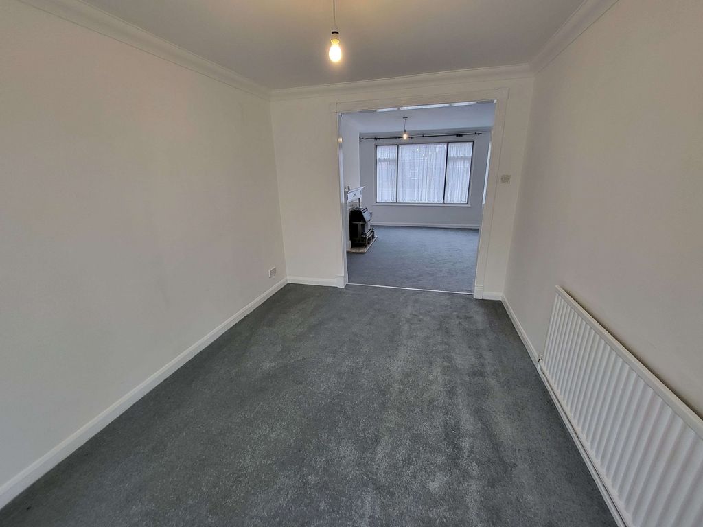 Property photo 3 of 13 Gallery