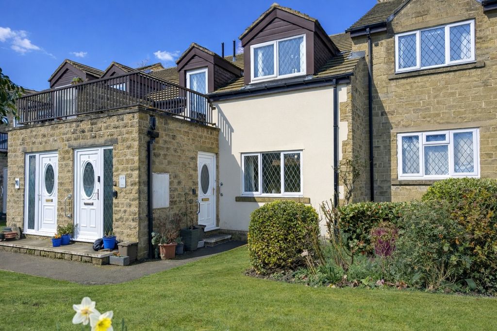 Property photo 1 of 17 Pinewood Ewemove Brighouse (13)