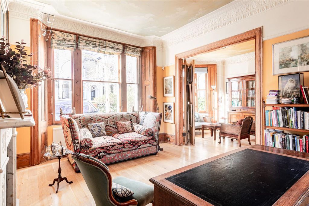 Property photo 3 of 19 Marlborough Road-30.Jpg