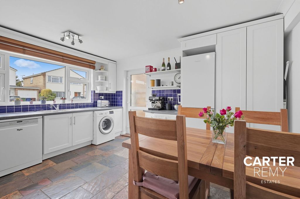 Property photo 2 of 29