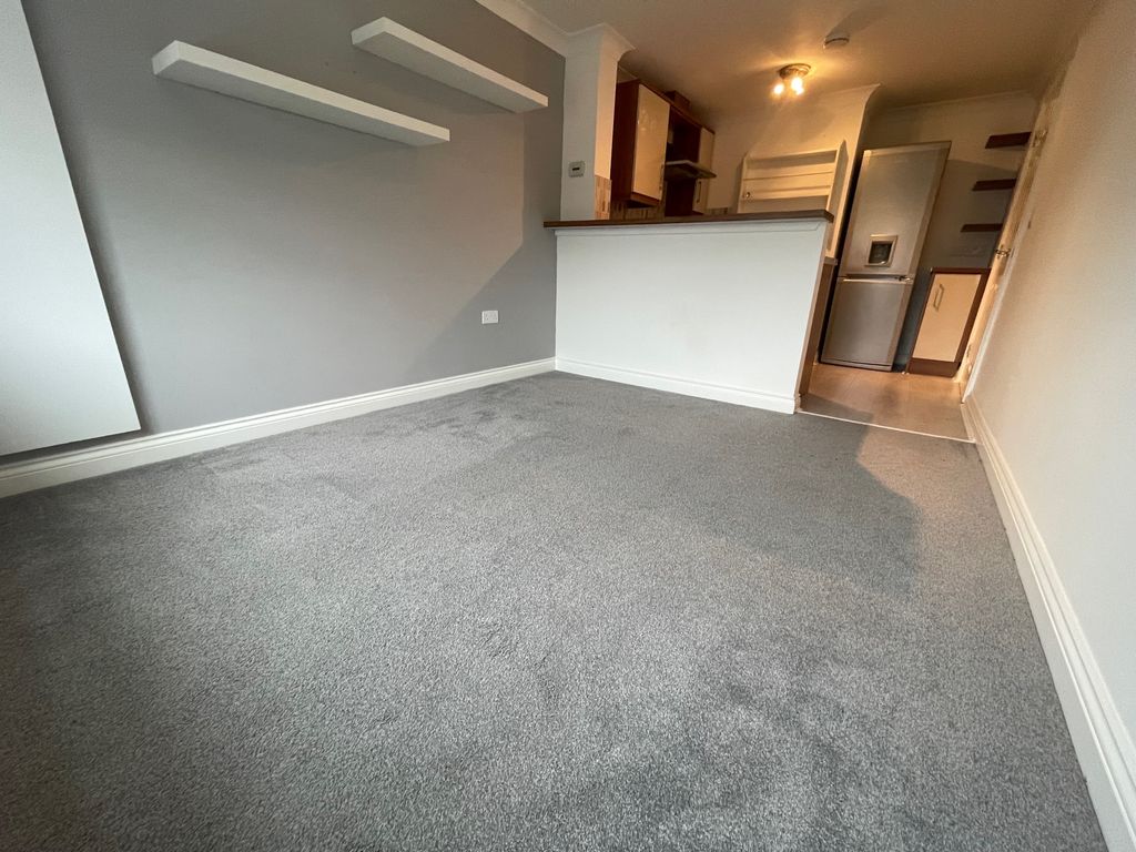 Property photo 2 of 12 Living Room