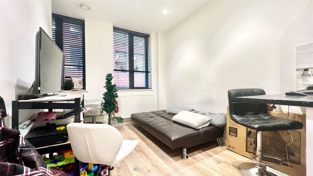 Property photo 3 of 5 Living Area