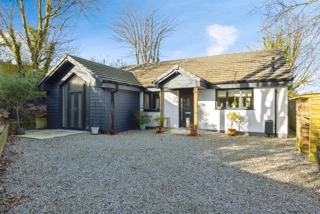 Property photo 1 of 17 Photography