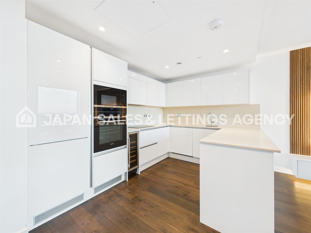 Property photo 2 of 19 Cam04401G0-Pr0095-Still011.Jpg