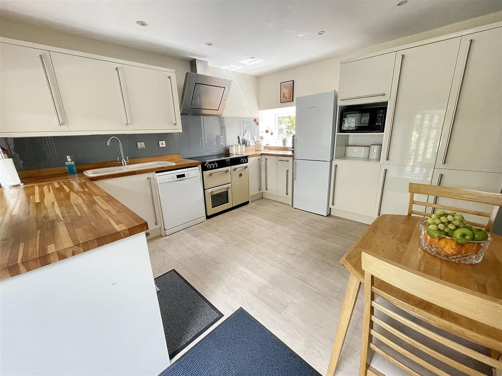 Property photo 3 of 30 Img_6657.Jpg