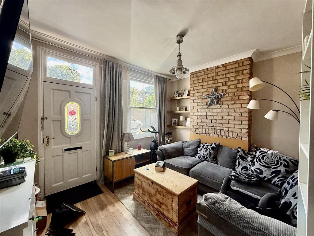 Property photo 3 of 13 3
