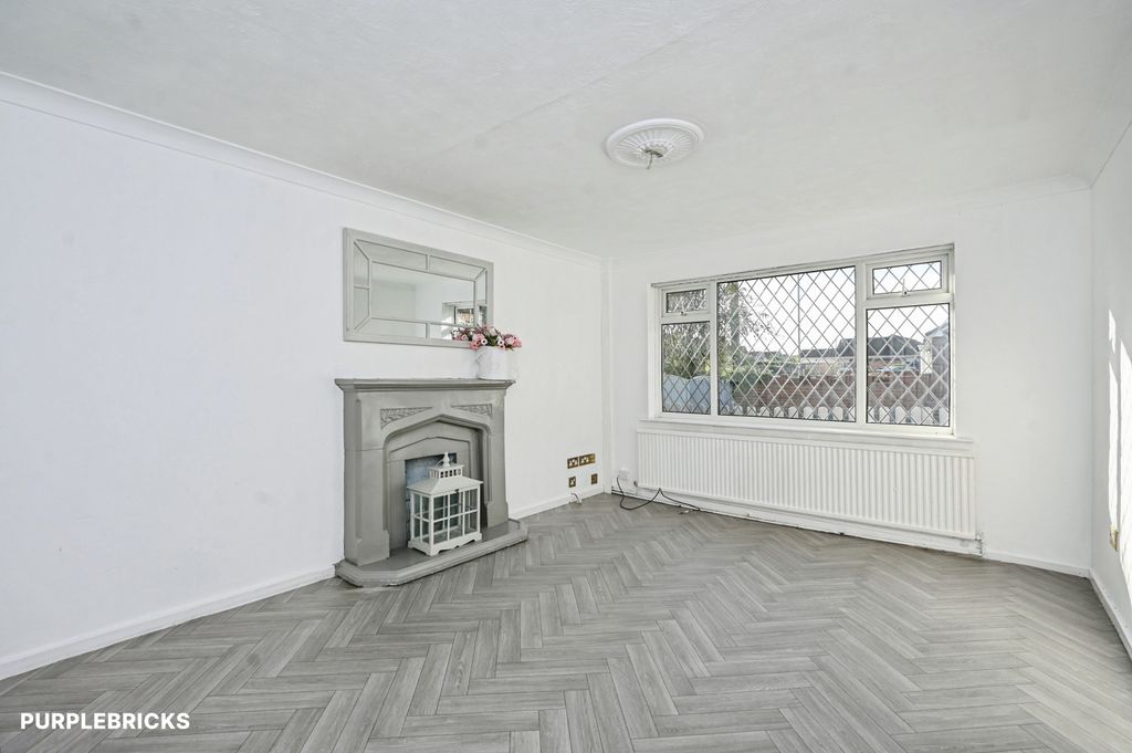 Property photo 3 of 29