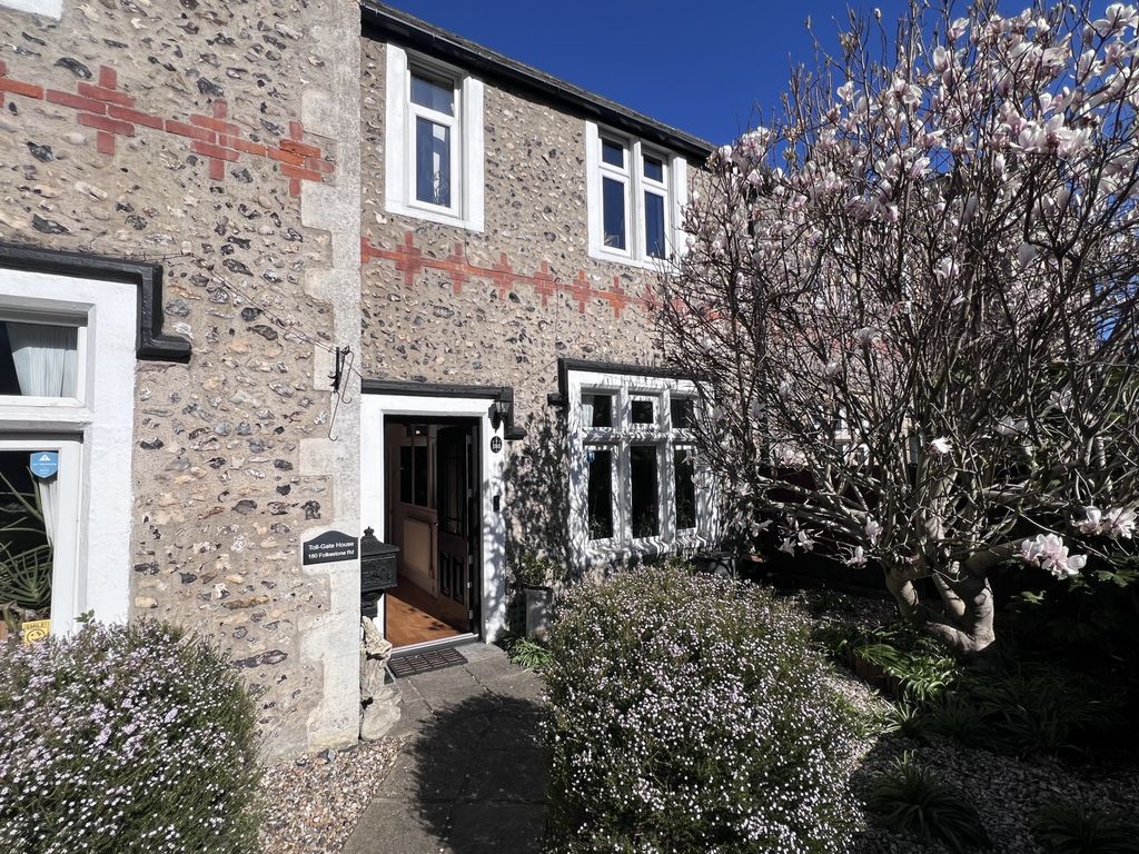 Property photo 1 of 40 Photo 32