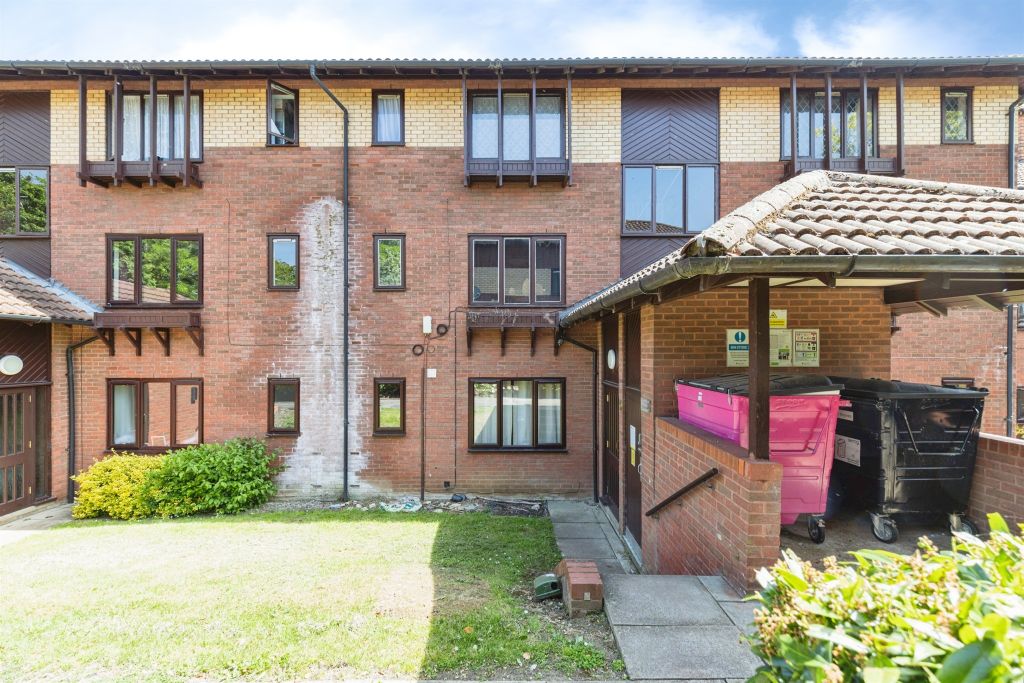 Property photo 2 of 13