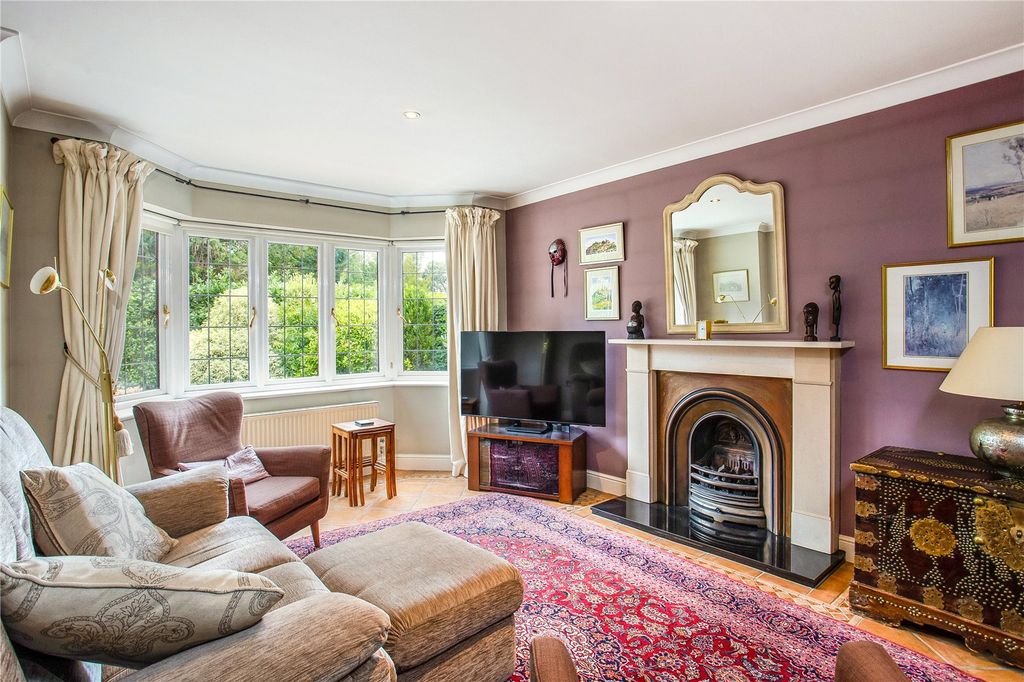 Property photo 3 of 14 Sitting Room