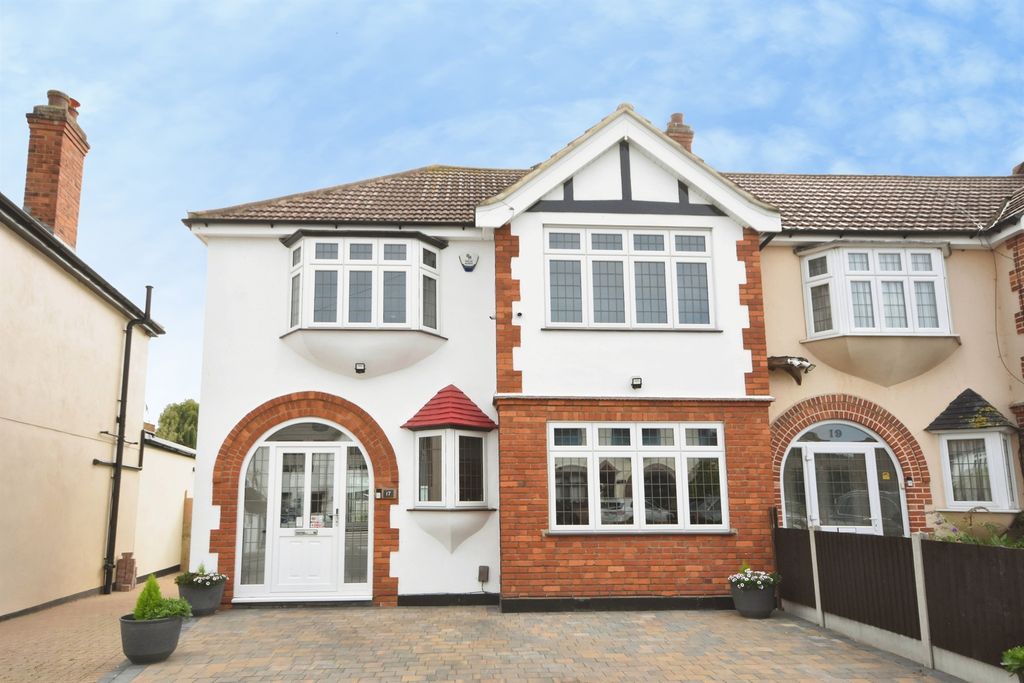 Property photo 1 of 22