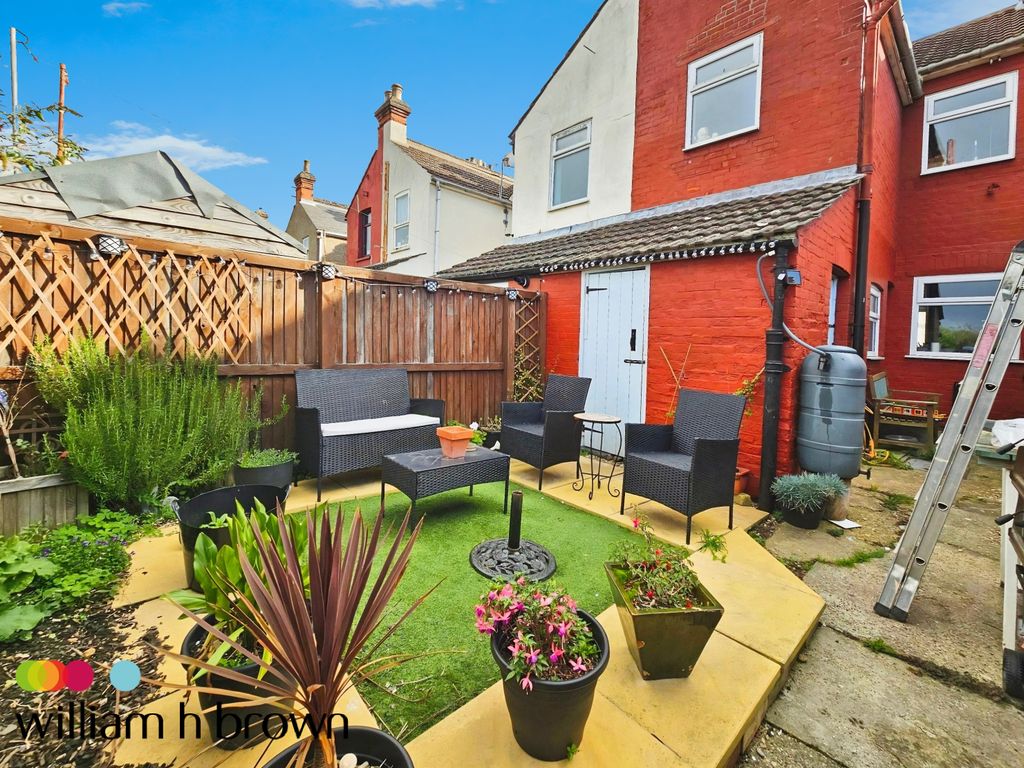 Property photo 2 of 10 Image