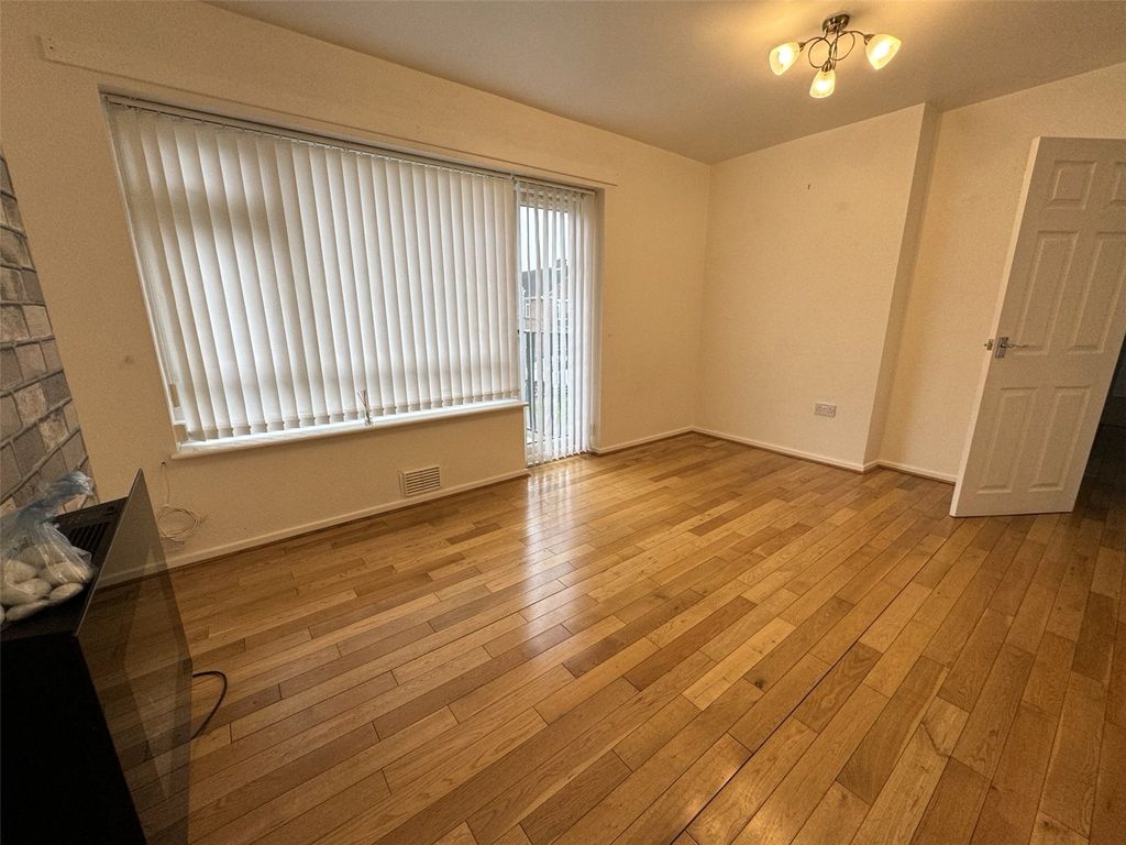 Property photo 3 of 15 Picture No. 09