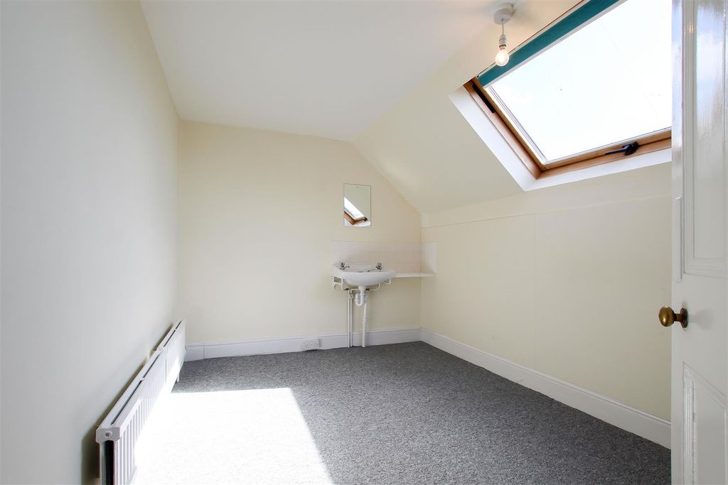 Additional image 19 of 6 bed town house to rentTenison Road, Cambridge CB1