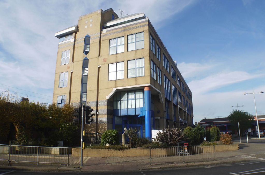 Property photo 1 of 5