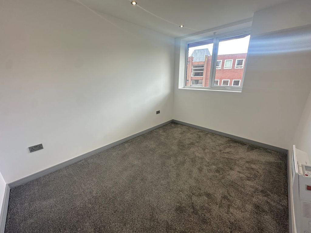 Property photo 3 of 4