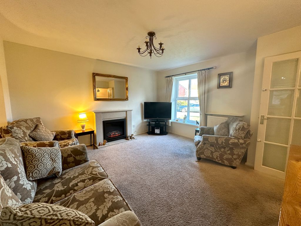 Property photo 3 of 18