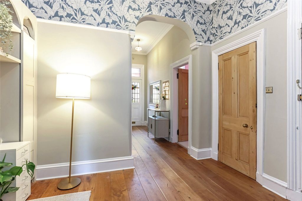 Property photo 2 of 22 Picture No. 03