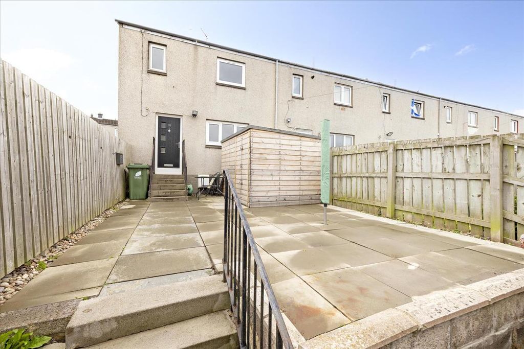 Property photo 1 of 25