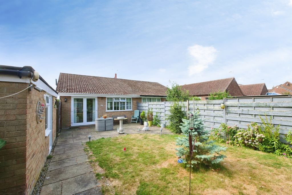 Property photo 2 of 11