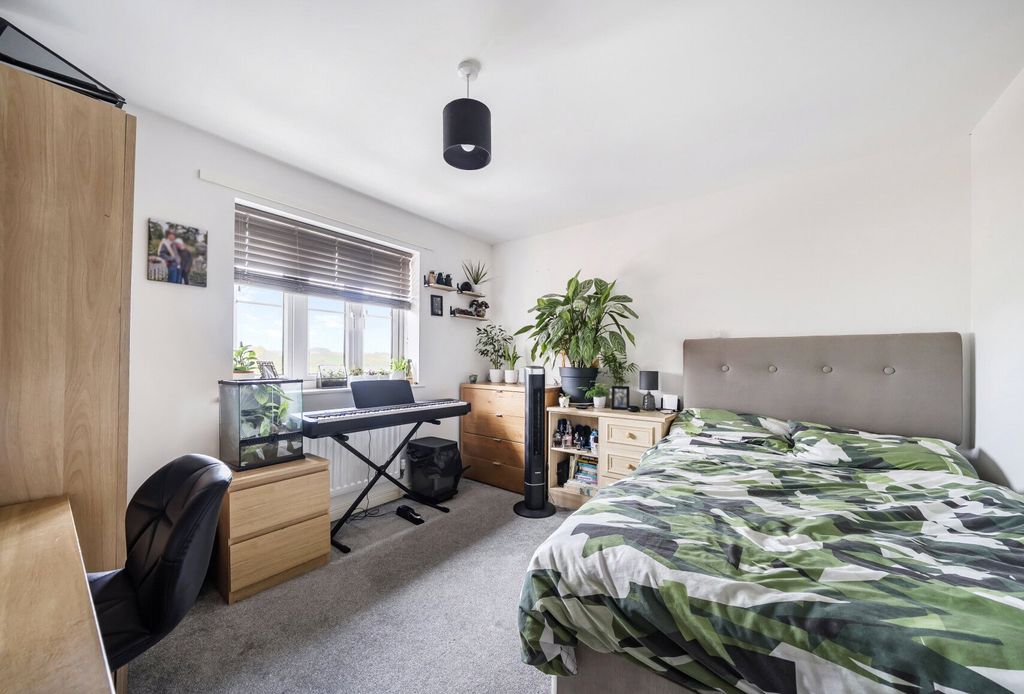 Property photo 2 of 10 Picture No. 06