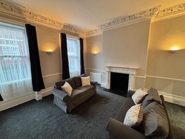 Property photo 1 of 6 Living Area