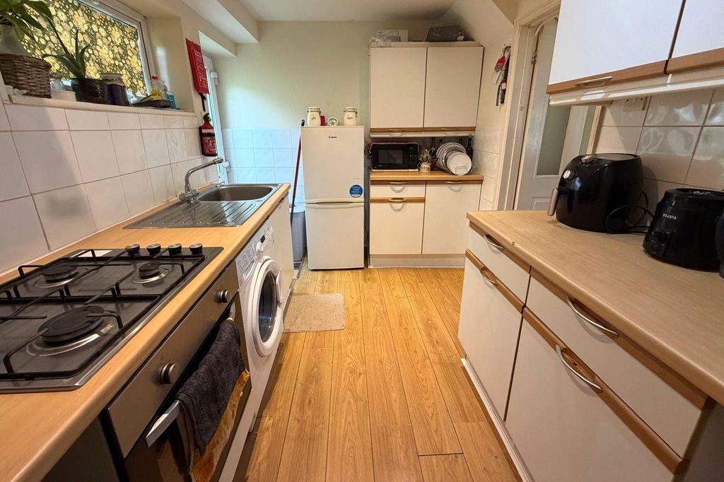 Property photo 3 of 12 Picture No. 03
