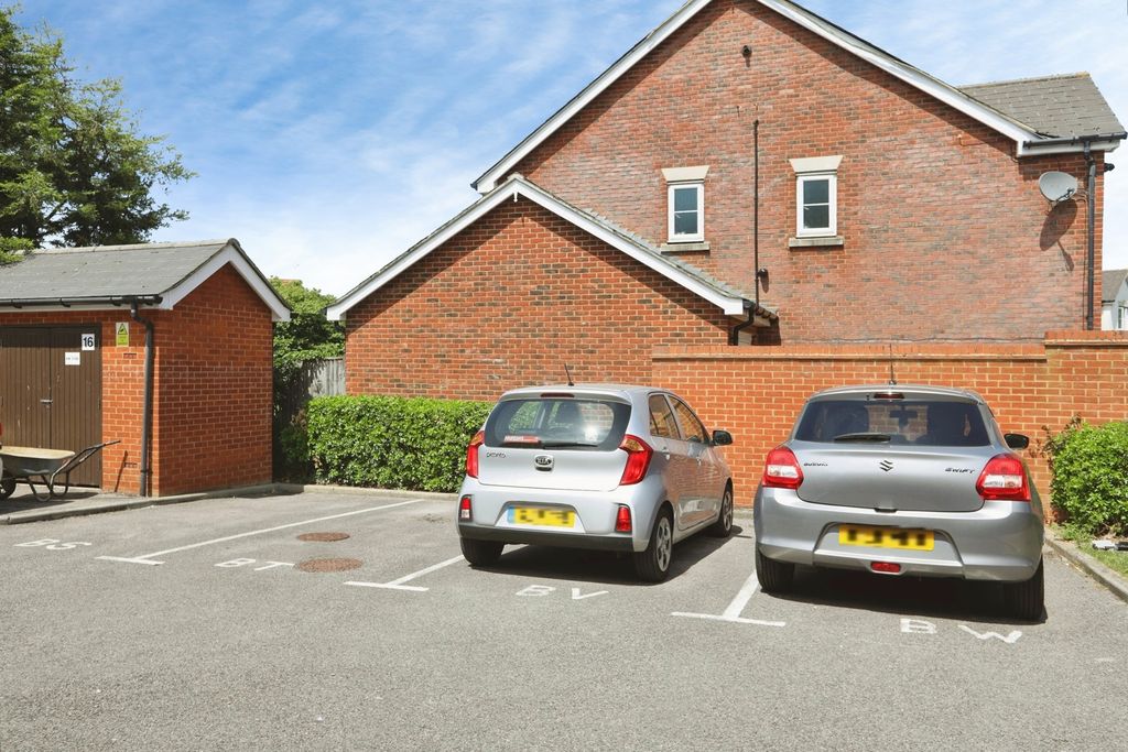 Property photo 2 of 14 Pbox-Img.Jpg