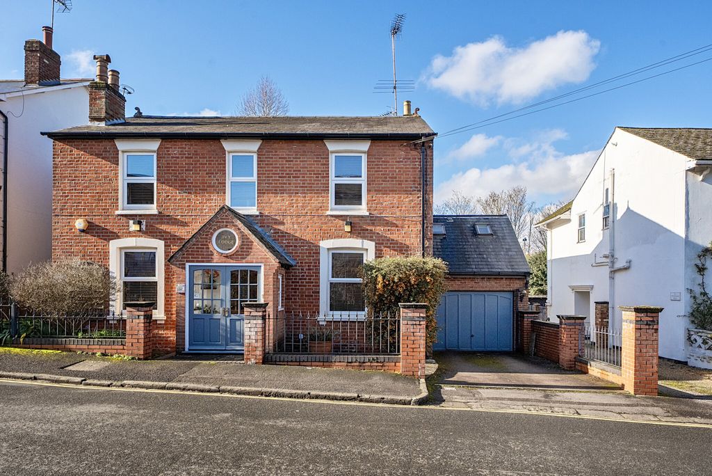 Property photo 1 of 28 1407398-29-69833F...