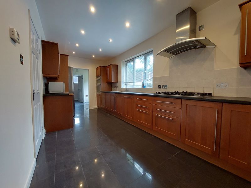 Property photo 2 of 32 Photo 21