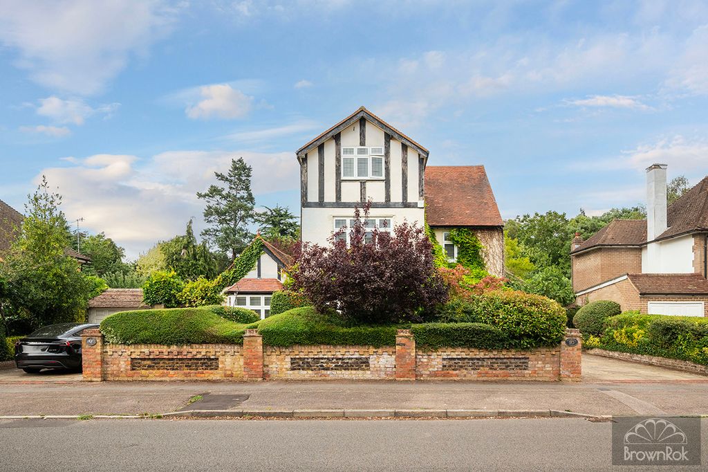 Property photo 1 of 22 W00