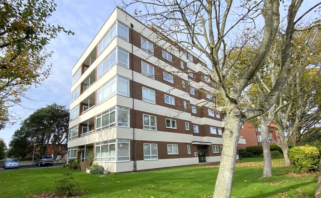 Property photo 1 of 11 Picture No. 15