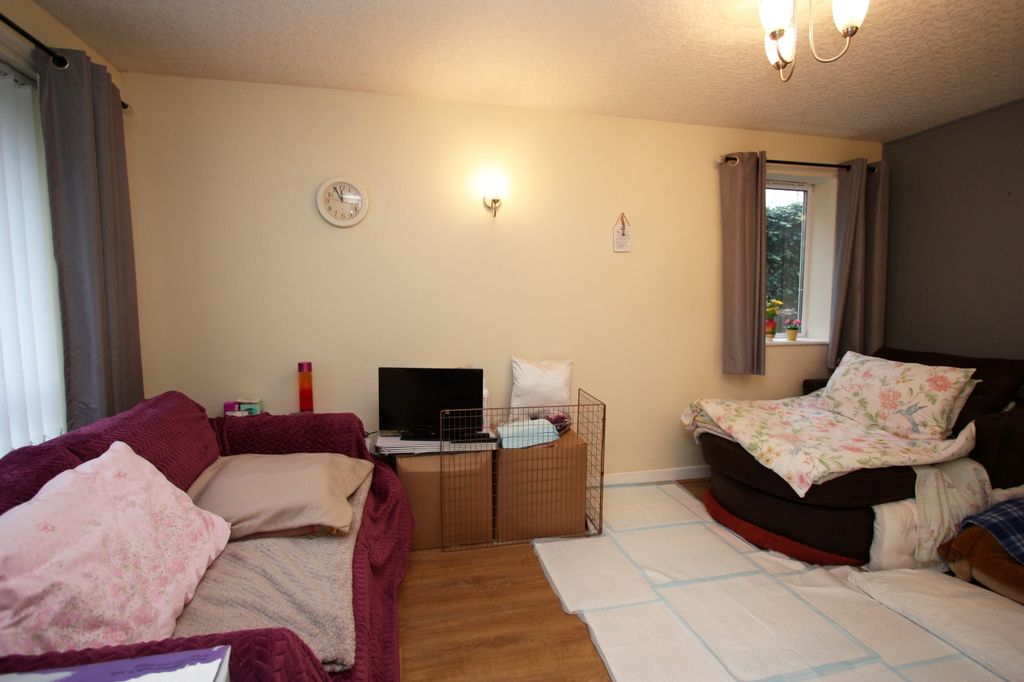 Property photo 3 of 8