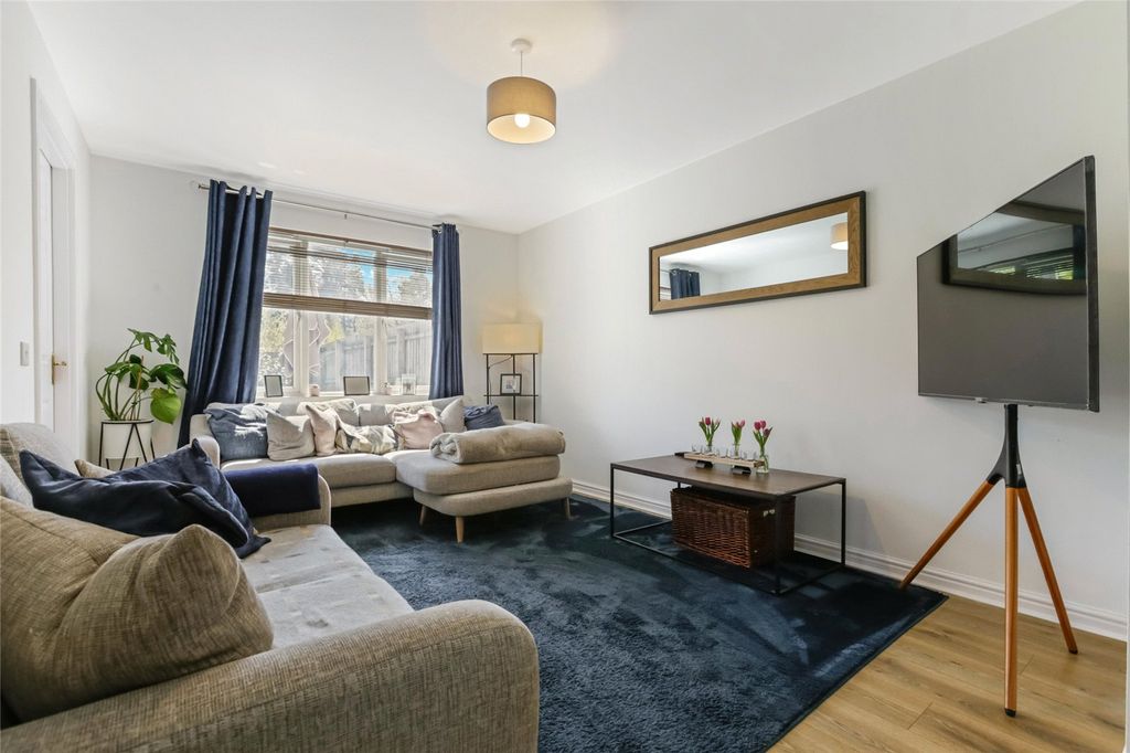 Property photo 2 of 21 Picture No. 05