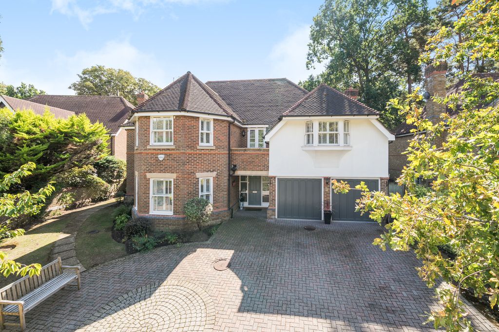 Property photo 1 of 22