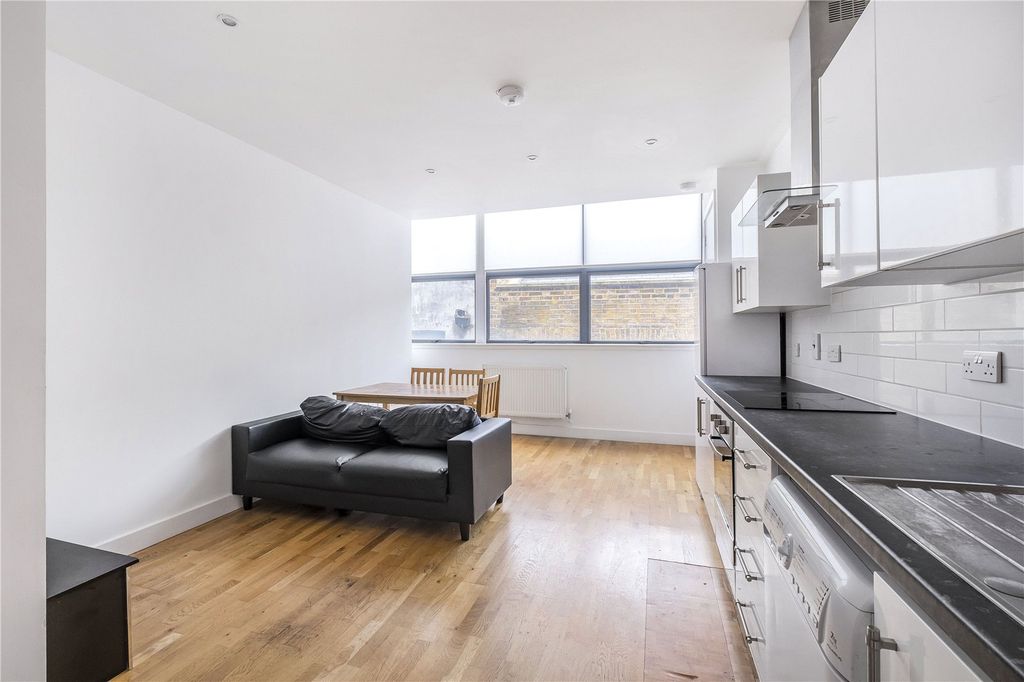 Property photo 3 of 11 Picture No. 08