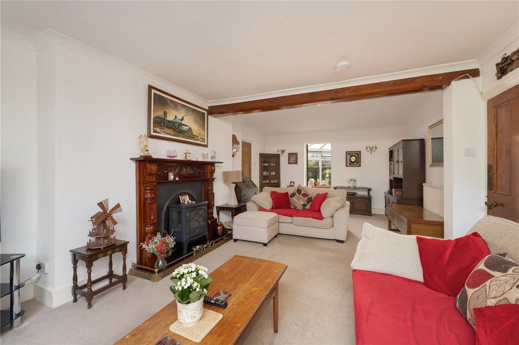 Property photo 2 of 29 Picture No. 25