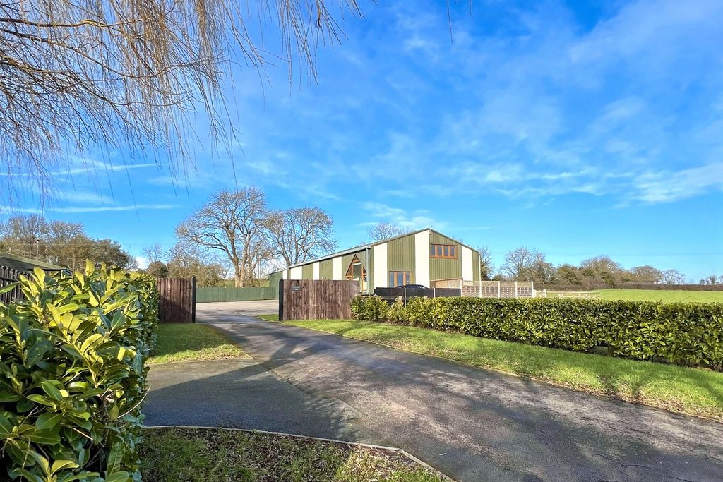 Property photo 1 of 29 Barn Approach