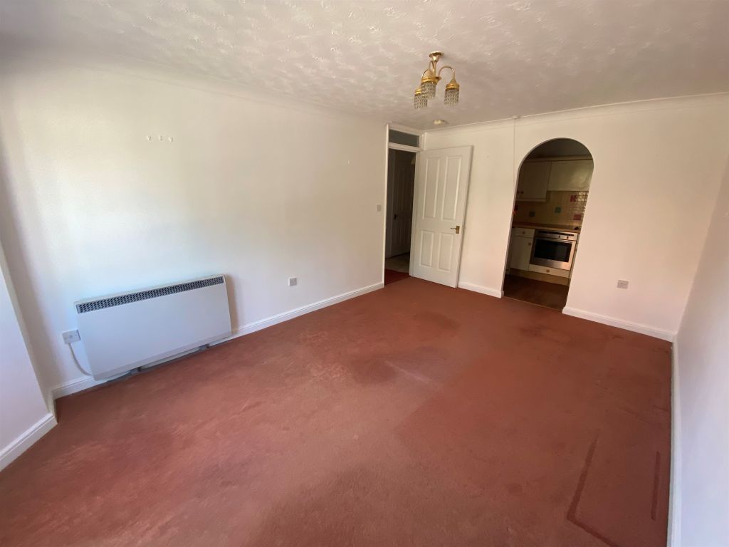 Property photo 3 of 11