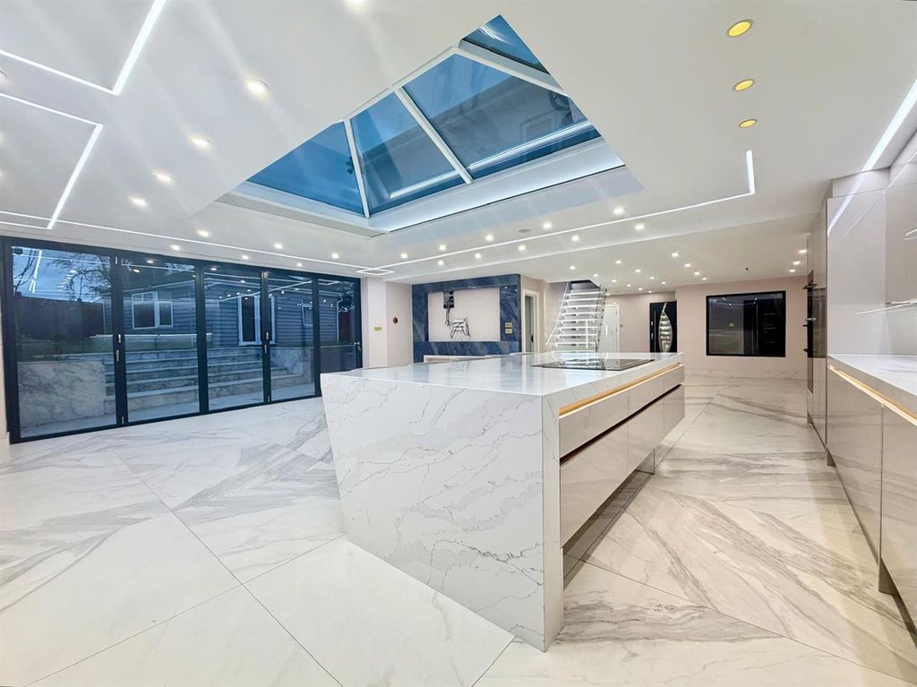 Property photo 3 of 41 68A86Df0-3A49-408d-B744-Ef9108E6A53A.Jpeg