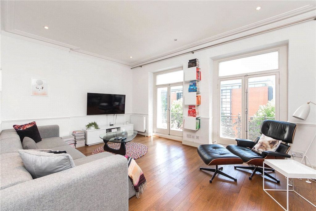 Property photo 2 of 13 Reception/Dining