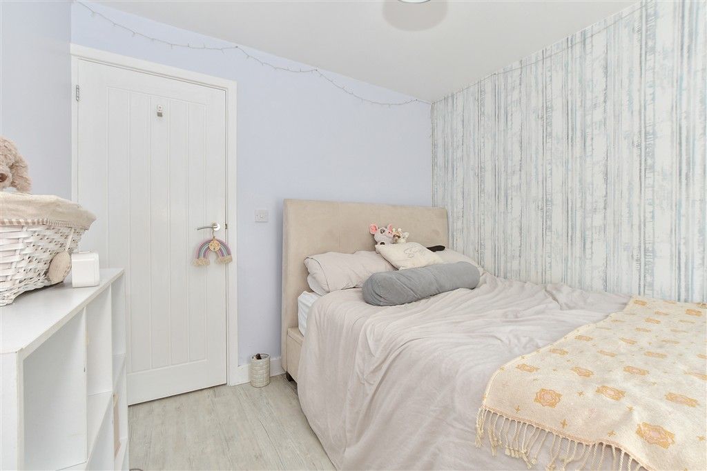 Property photo 3 of 10 Bedroom 1