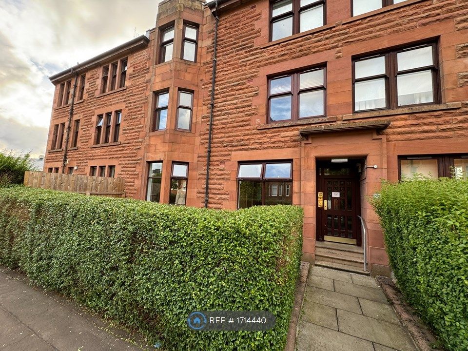 Property photo 1 of 16 Main Building Entrance