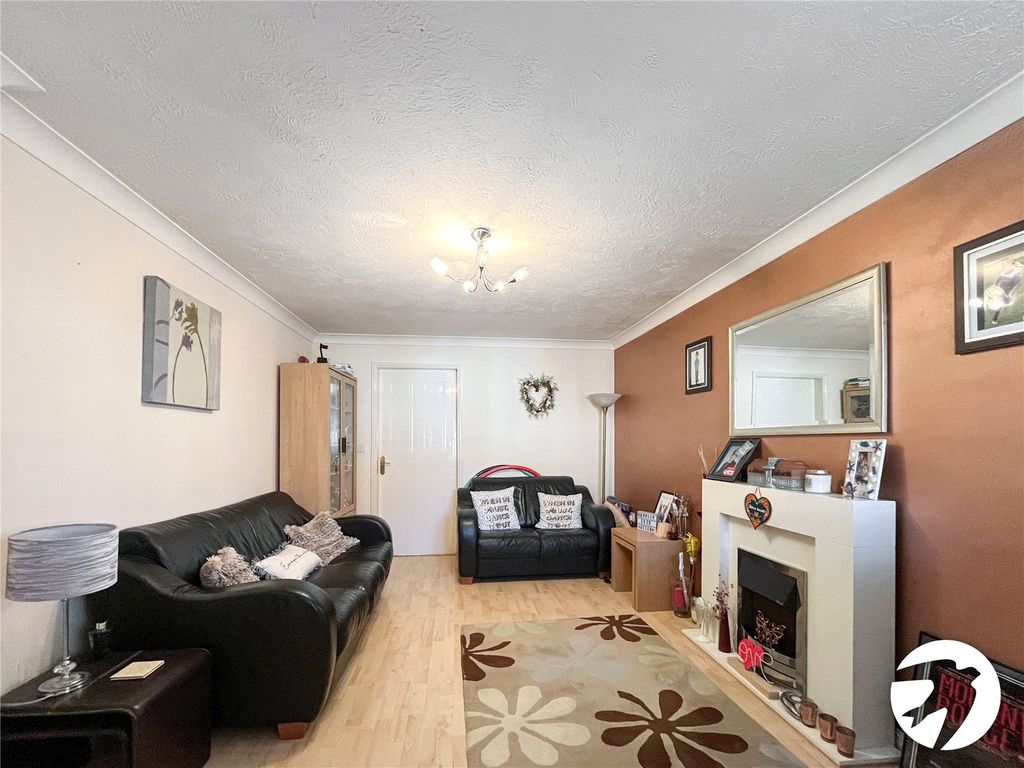 Property photo 2 of 15 Picture No. 08