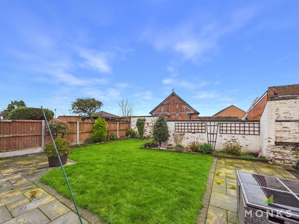 Property photo 3 of 16 Cam01348G0-Pr0793-Still015.Jpg