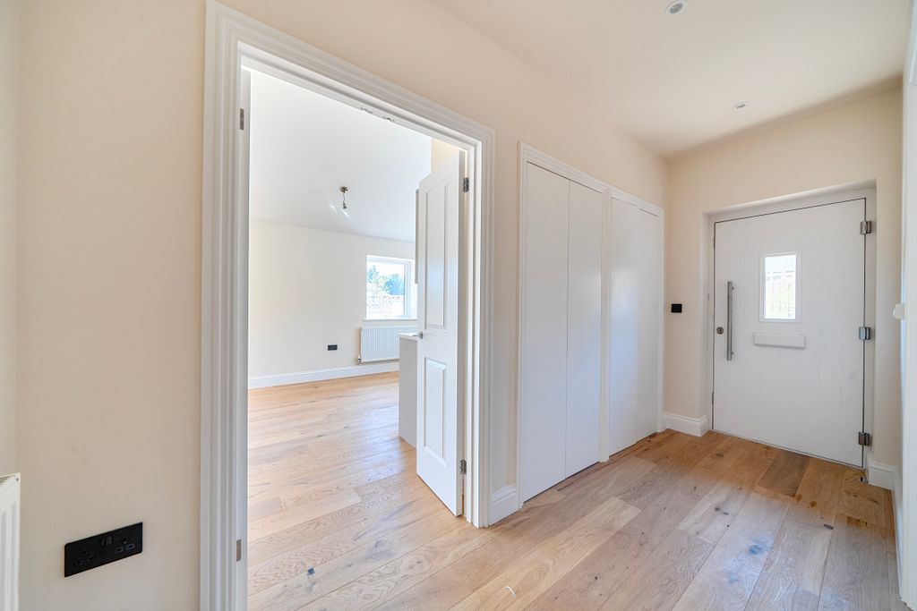 Property photo 2 of 13 Entrance Hallway