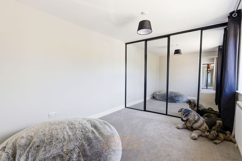 Additional image 24 of 5 bed detached house for saleTinsley Lane, Crawley RH10