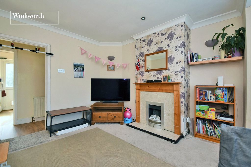 Property photo 3 of 15 Picture No. 16