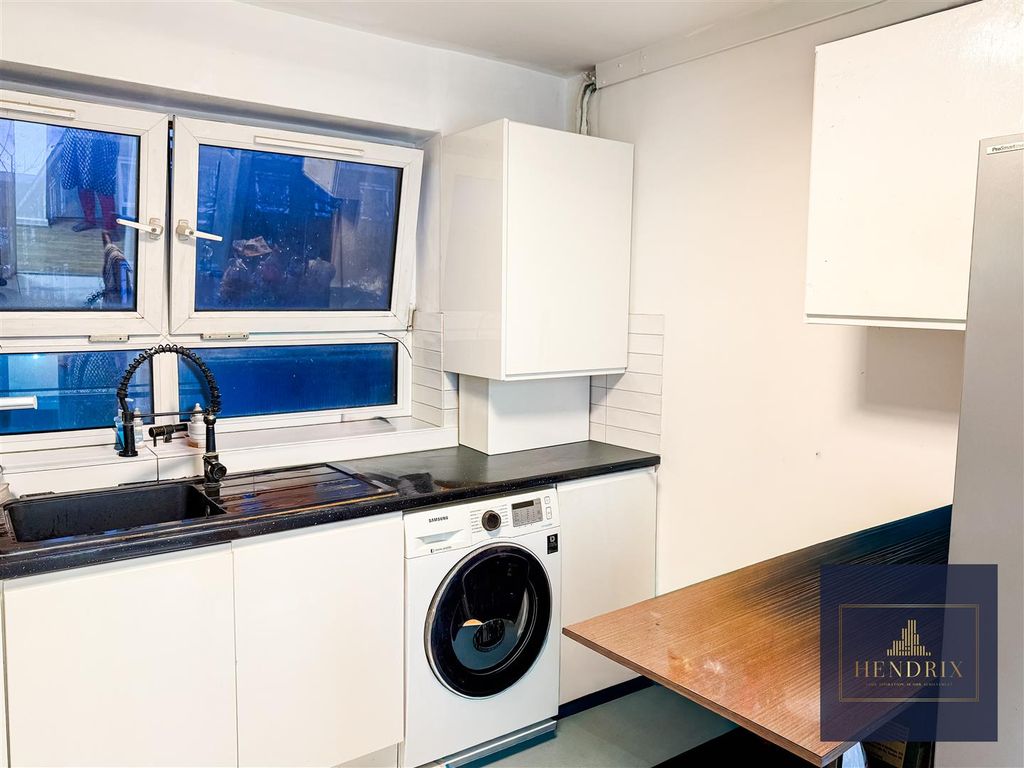 Property photo 2 of 13 Img_2680.Jpg