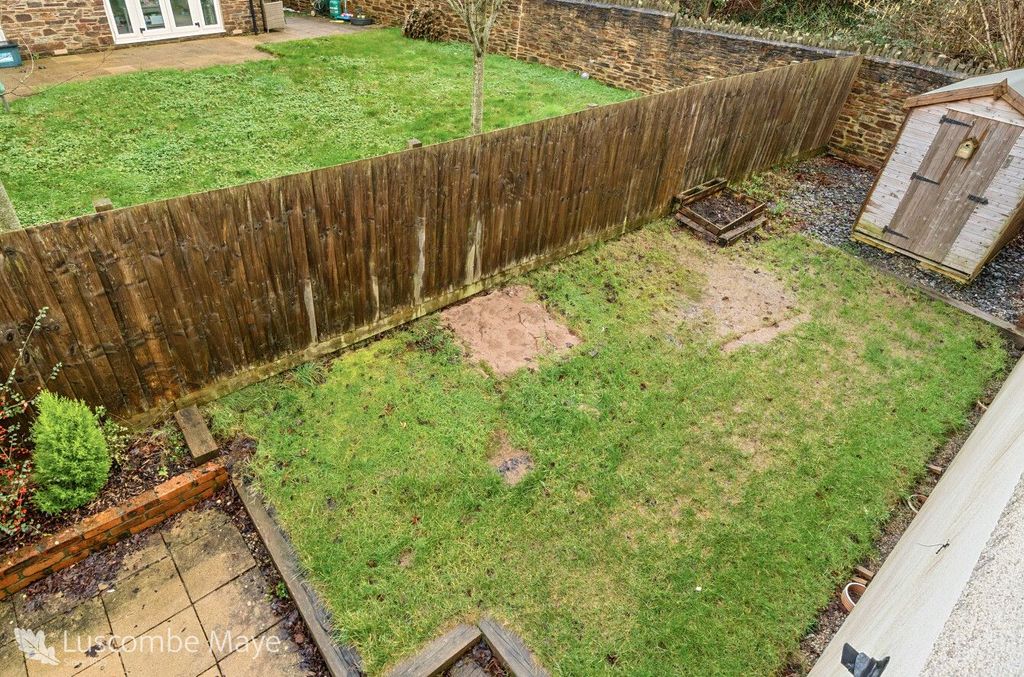 Property photo 3 of 13